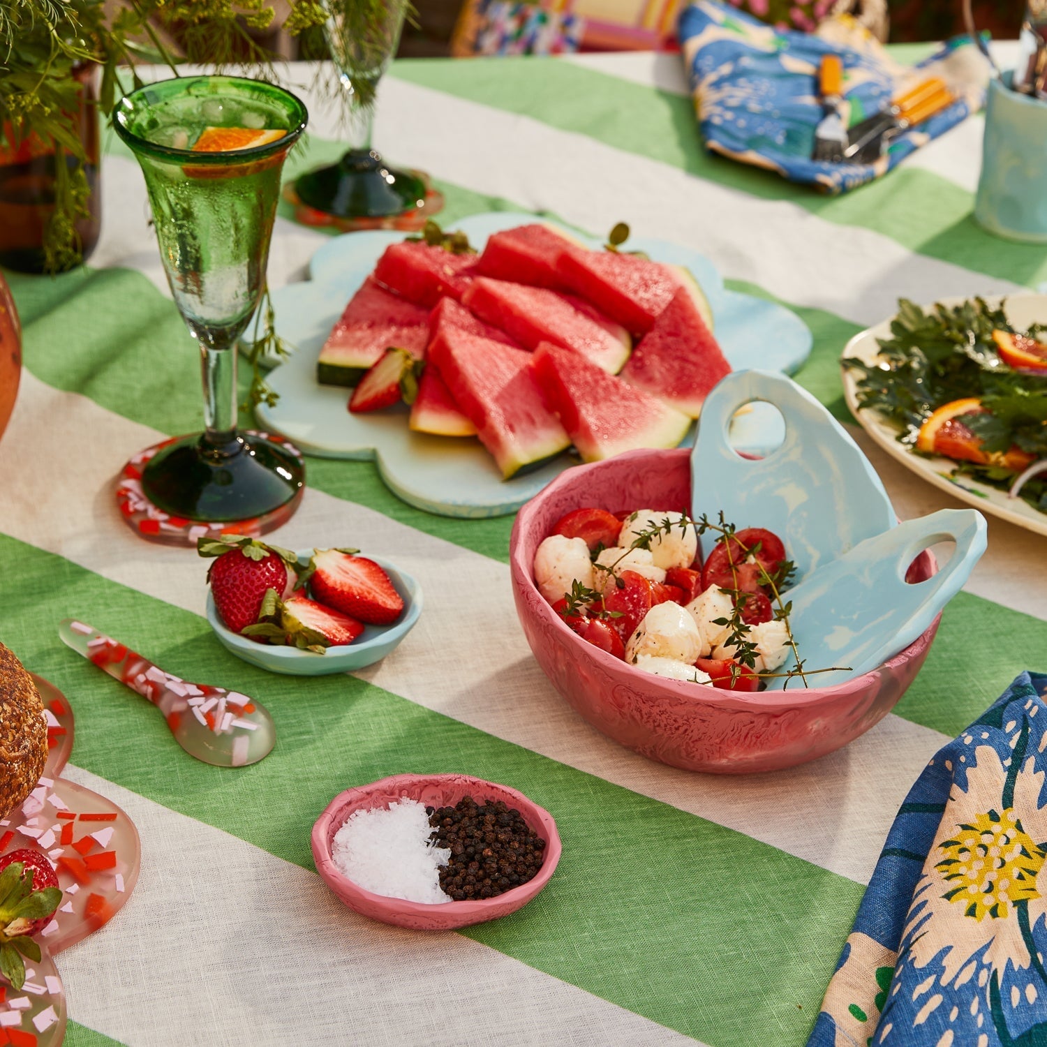 Buy the Inez Pair of Servers Spearmint Online VAVOOM